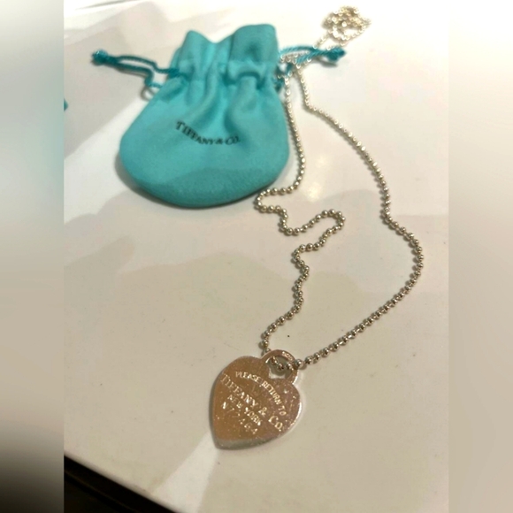 TIFFANY 34" Dog Tag Necklace - Picture 1 of 4